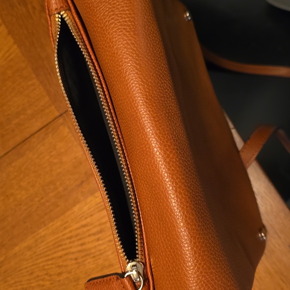 Street level brown crossbody purse 👛 - Picture 7 of 14